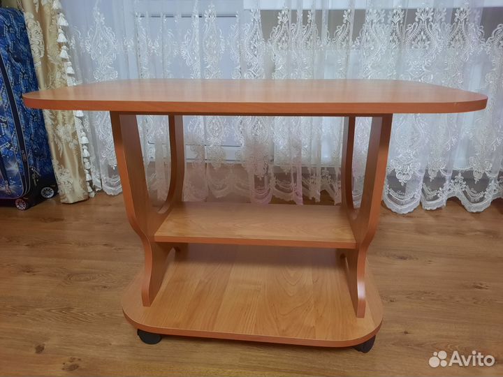 Журнальный столик