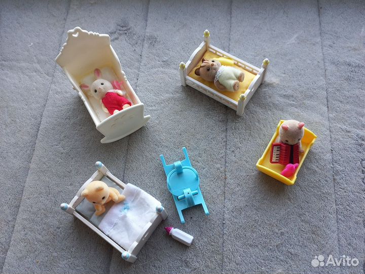 Sylvanian families малыши с наборами