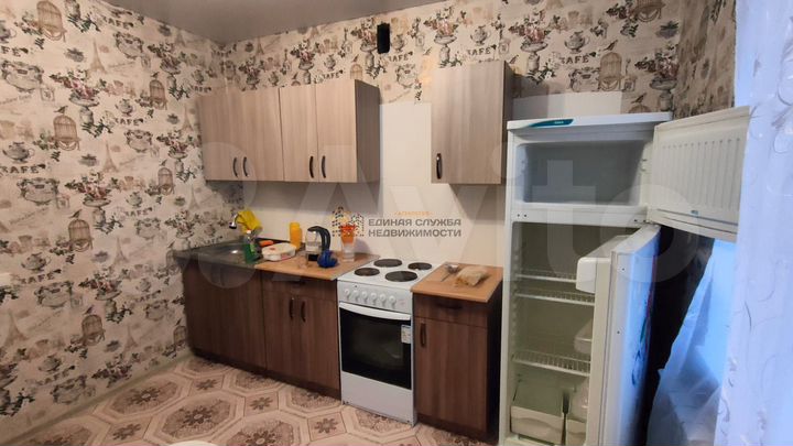 2-к. квартира, 52 м², 4/18 эт.