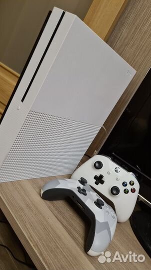 Xbox One s 500 gb