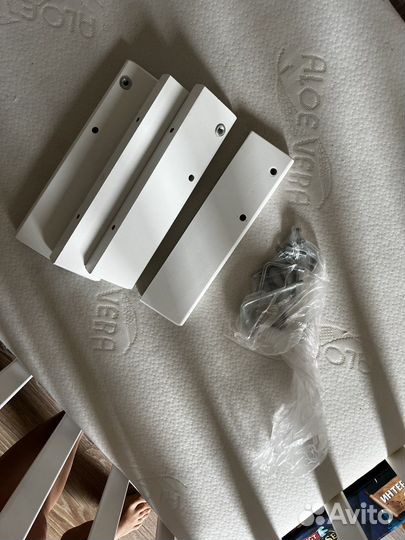 Детская кроватка с маятником