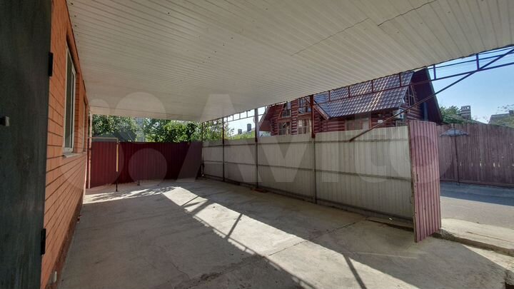 Дом 200 м² на участке 6 сот.