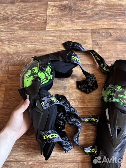 Мотонаколенники