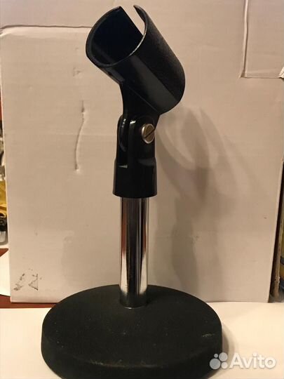 Стойка для микрофона настольная. Металл