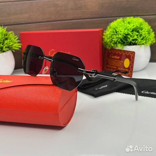 Солнцезащитные очки Cartier