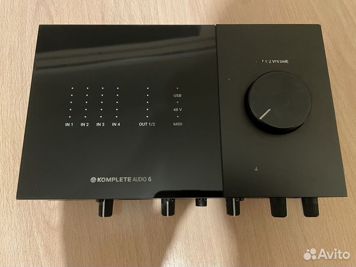 Звуковая карта Komplete audio 6