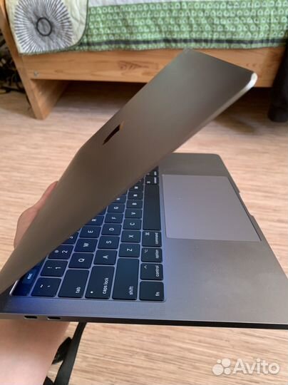Apple MacBook Pro 13 2017 Touch Bar