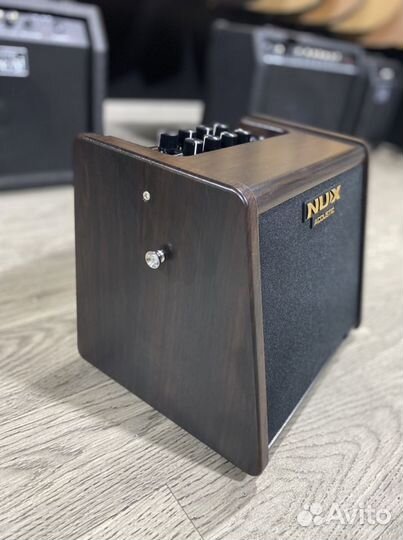 Nux ac-25 акустический усилитель с драм-машиной