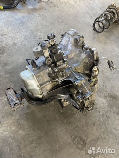 МКПП (механическая коробка переключения передач) D