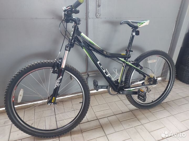 Велосипед gt avalanche 3.0