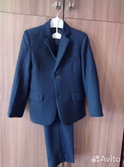 Школьный костюм