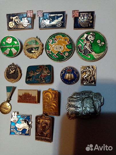 Значки и медали СССР