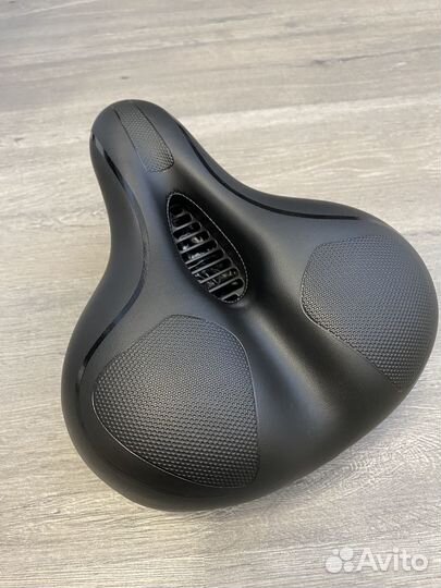 Седло для велосипеда с набором