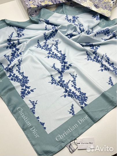 Шелковый платок Christian Dior в ассортименте