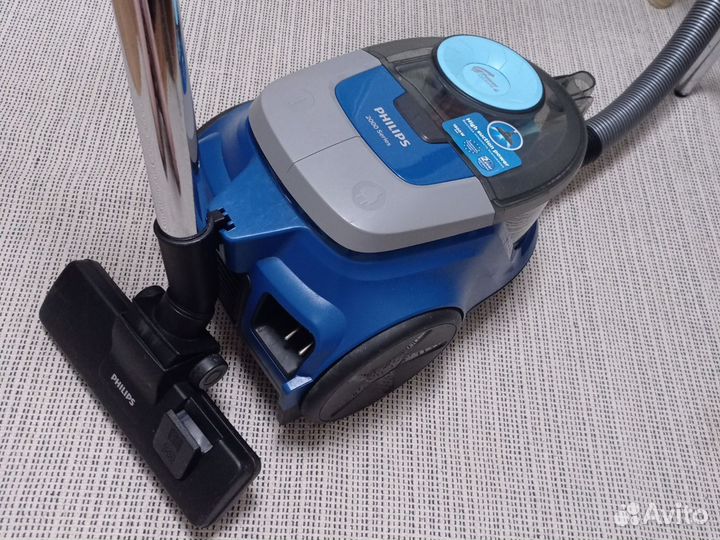 Мощный пылесос Philips
