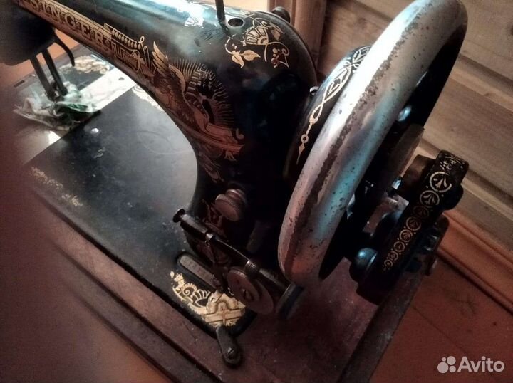 Швейная машина Singer