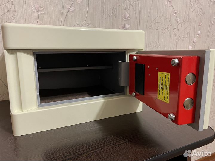 Сейф stark 3252 mcl