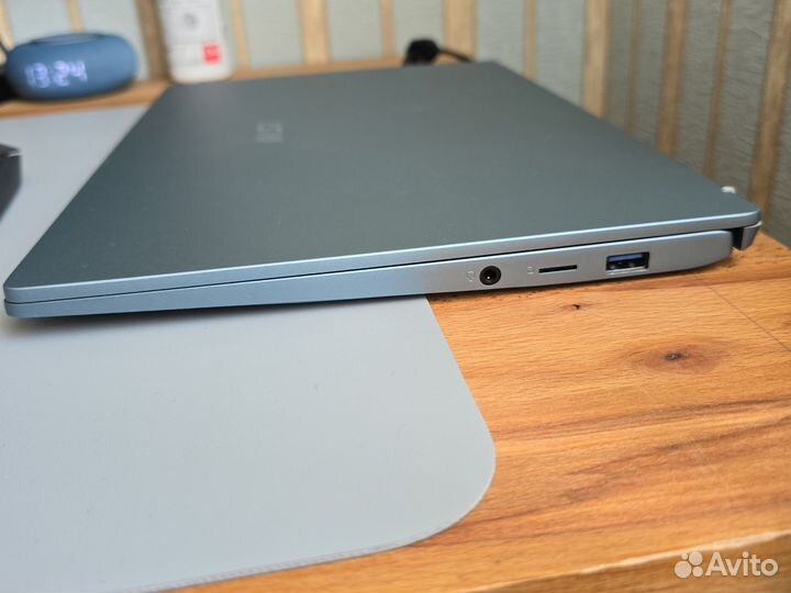 MSI Prestige 14 A12M. Core i5-1240P/512 гб/16Гб