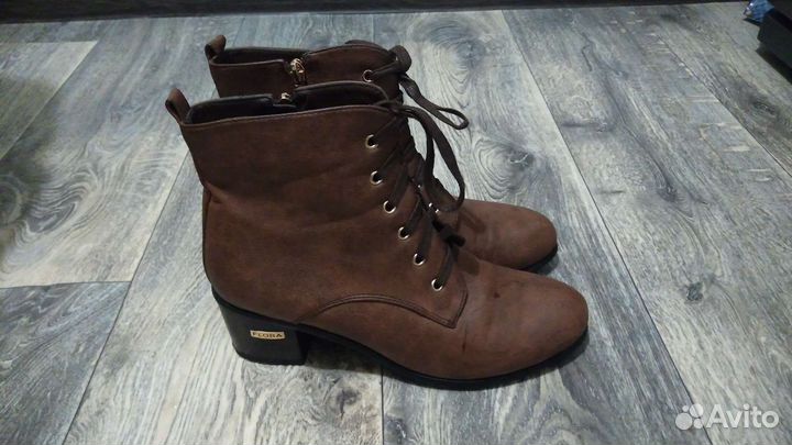 Ботинки женские 39 размер бу