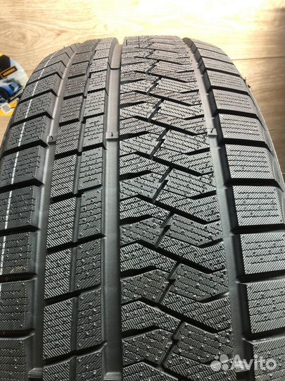 Triangle Snowlink PL02 265/70 R16