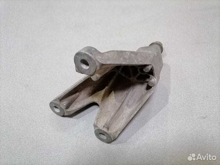 Кронштейн кпп для Ford Focus I 1998-2005