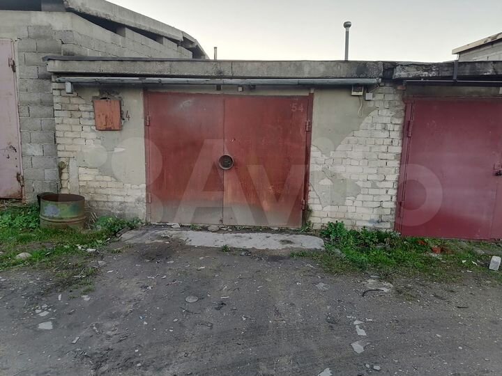 Гараж, > 30 м²