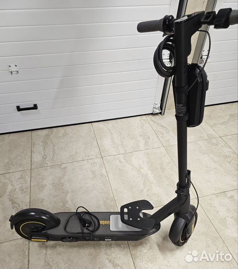 Электросамокат ninebot kickscooter max g30p black