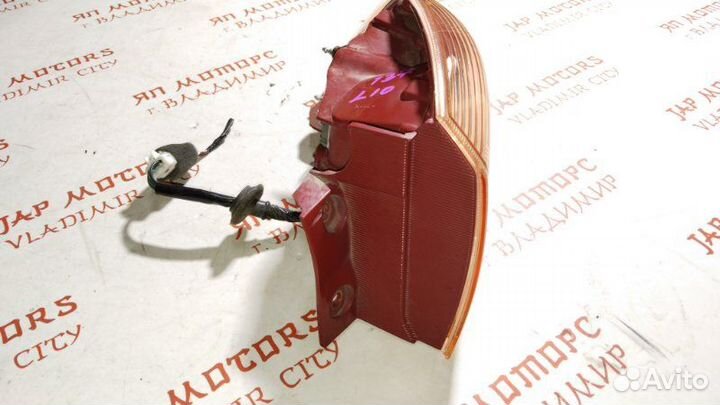 Фонарь задний правый Mitsubishi Lancer 10 седан