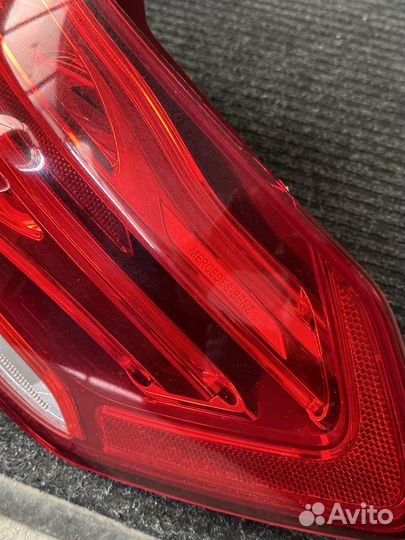 Фонарь задний правый е212