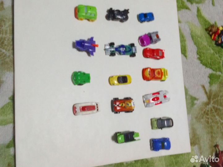 Игрушечные машинки kinder