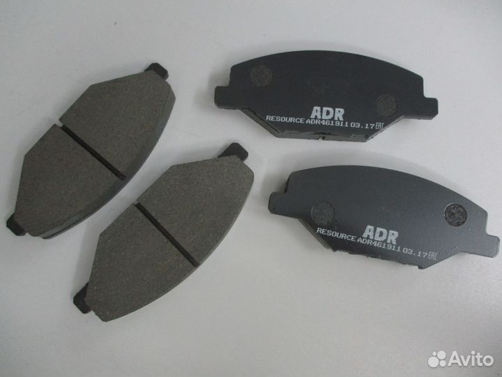 Передние тормозные колодки Volkswagen Polo