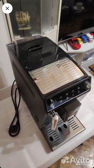 Кофемашина delonghi