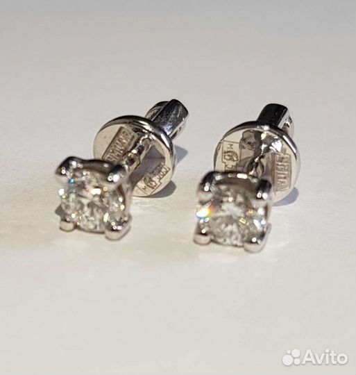 Золотые серьги с бриллиантами