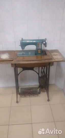 Китайская швейная машина