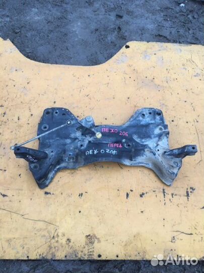 Подрамник передний Peugeot 206 1998-2012