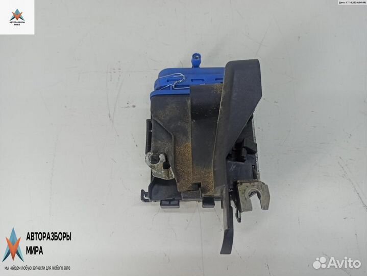 Замок двери задней правой Audi A4 B5 1997