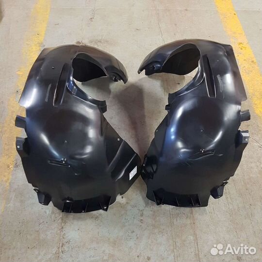 Подкрылки (локера) передние 2шт Ford Focus 2