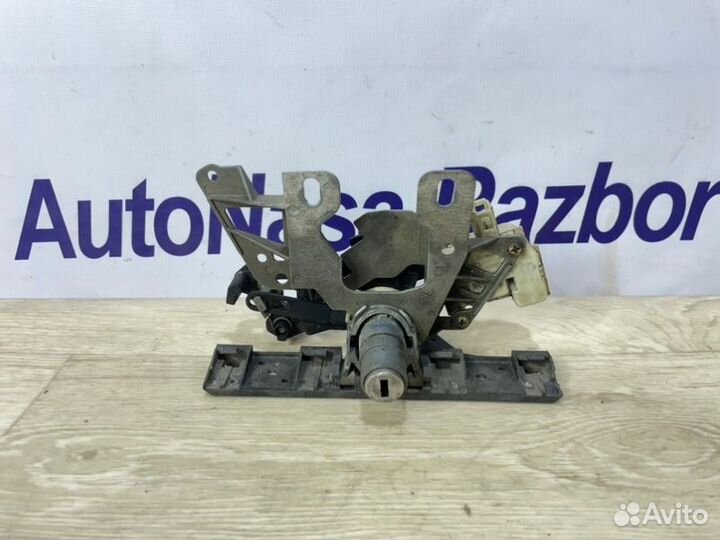 Ручка открывания багажника Volkswagen Passat B5