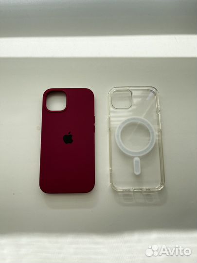 Чехол на iPhone 13