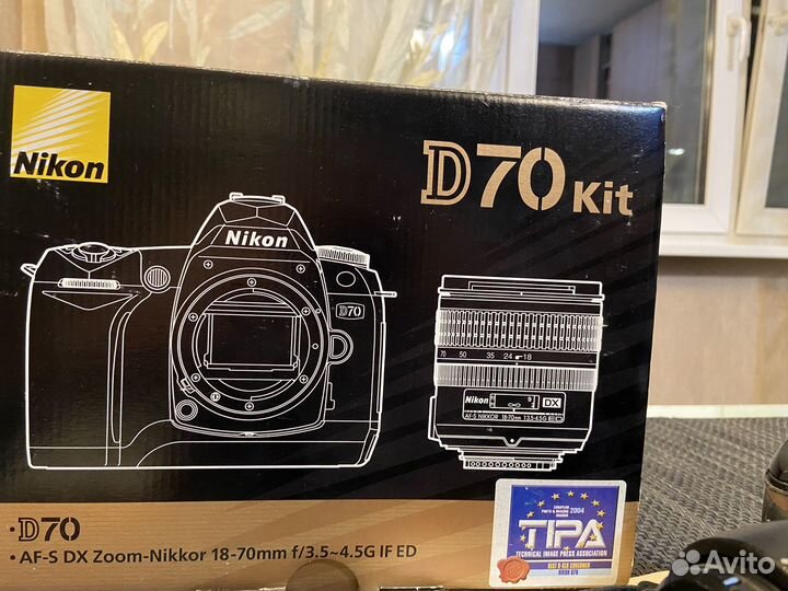 Зеркальная камера Nikon D70 kit