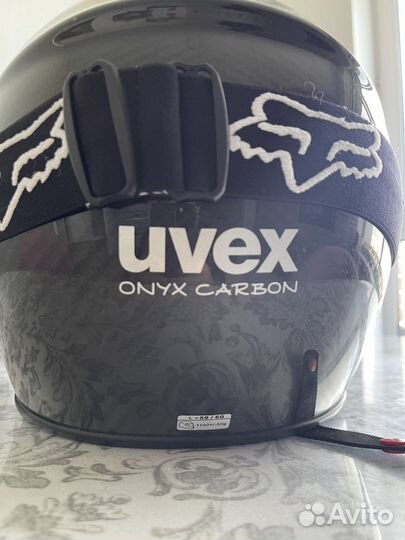 Мотошлем Uvex Onyx carbon