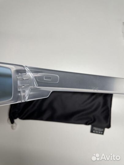 Солнцезащитные очки Oakley x Samuel Ross (0556)