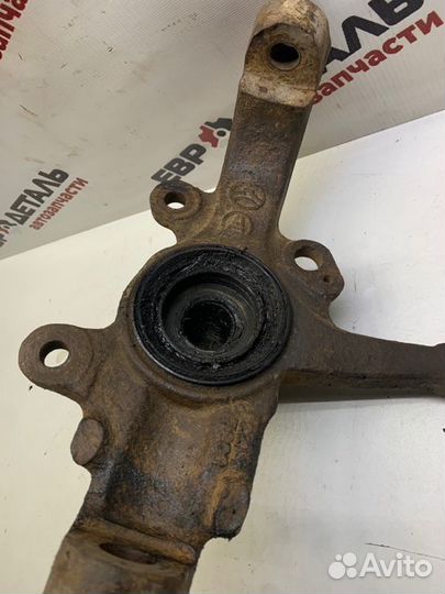 Кулак поворотный передний левый Great Wall Safe