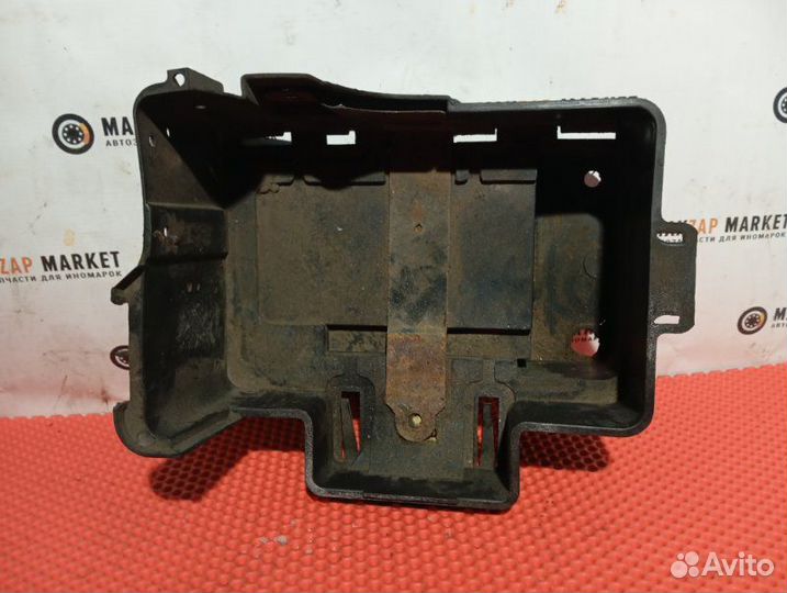 Подставка под акб Ford Focus 1 2.0 zetec 2001