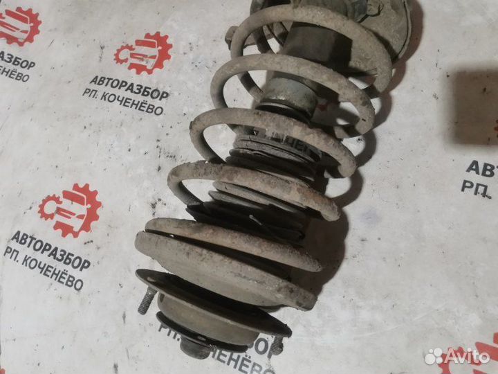 Стойка подвески передняя левая Москвич 2141