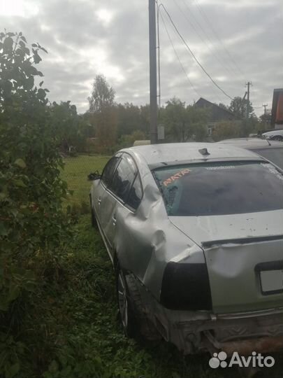 Volkswagen Passat 1.8 МТ, 1997, битый, 203 556 км