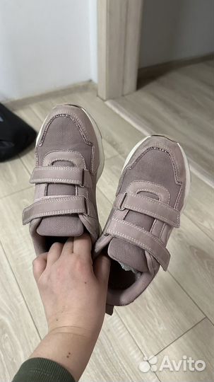 Кроссовки для девочки 35 размер