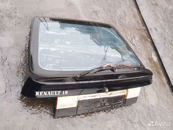Крышка багажника Renault 19