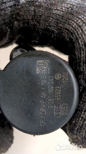 Рампа топливная Mercedes Vito W638, 2001