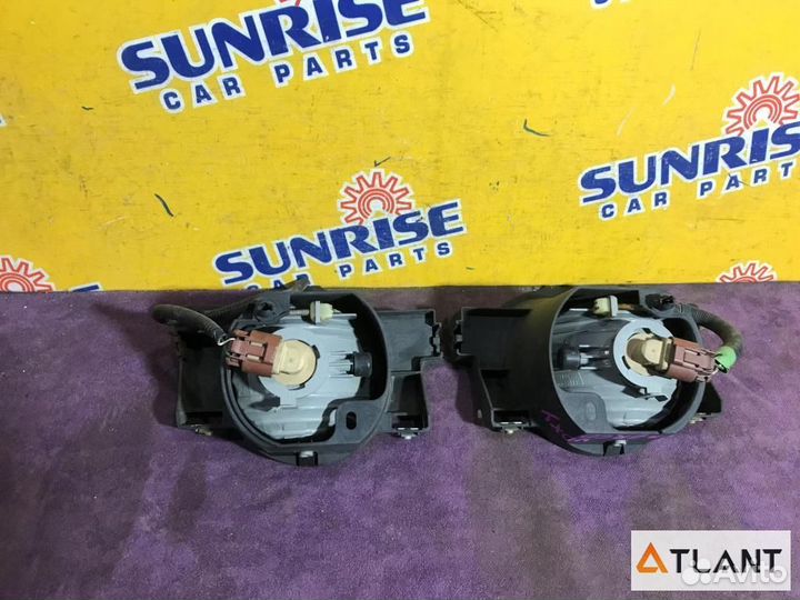 Туманка toyota voxy